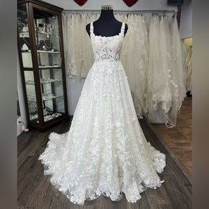 Martina Liana style 1244 wedding dress